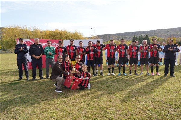 “2025 Cumhuriyet Kupası Belediye Çalışanları Futbol Turnuvası” sona erdi