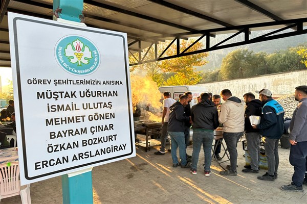 Büyükşehir, vefat eden çalışanlarını andı