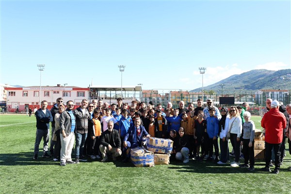 Gemlik’te spor kulüplerine destek