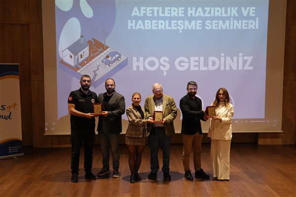 Kartal Belediyesi’nden Afetlere Hazırlık ve Haberleşme Semineri