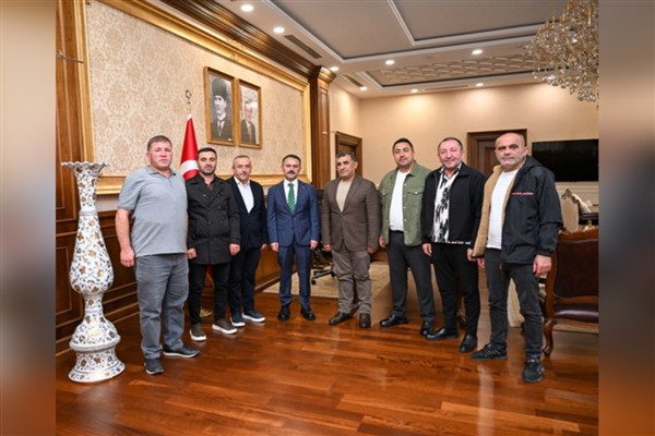 Alikahya bölgesi heyetinden Kocaeli Valisi Aktaş’a ziyaret