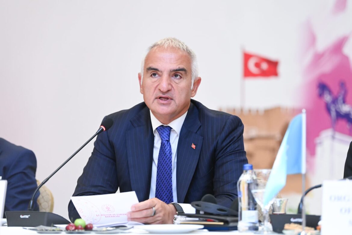 Bakan Ersoy’dan KKTC seçimlerini kazanan Tufan Ergürman’a tebrik