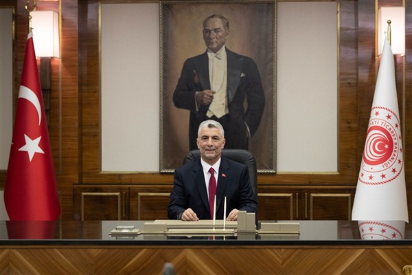 Bakan Bolat, Salt Türk Şehitliği’ni ziyaret etti