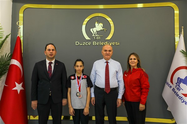 Başkan Özlü, Eren’i makamında ağırladı